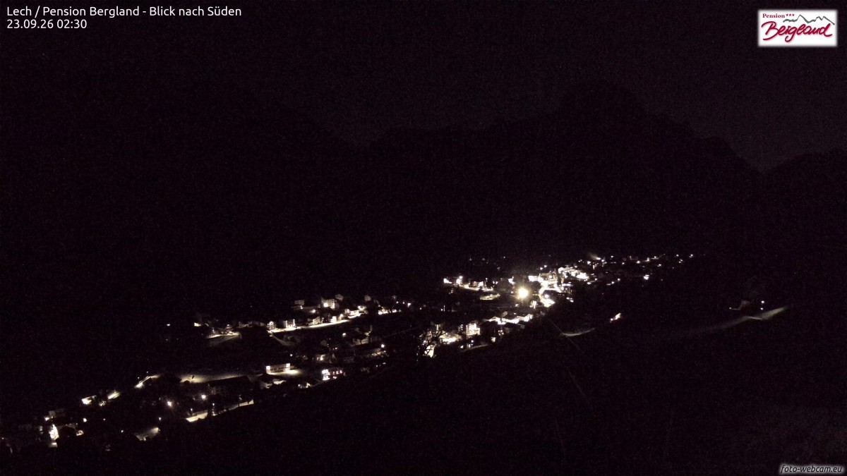 Archiv Foto Webcam Oberlech: Ausblick Pension Bergland