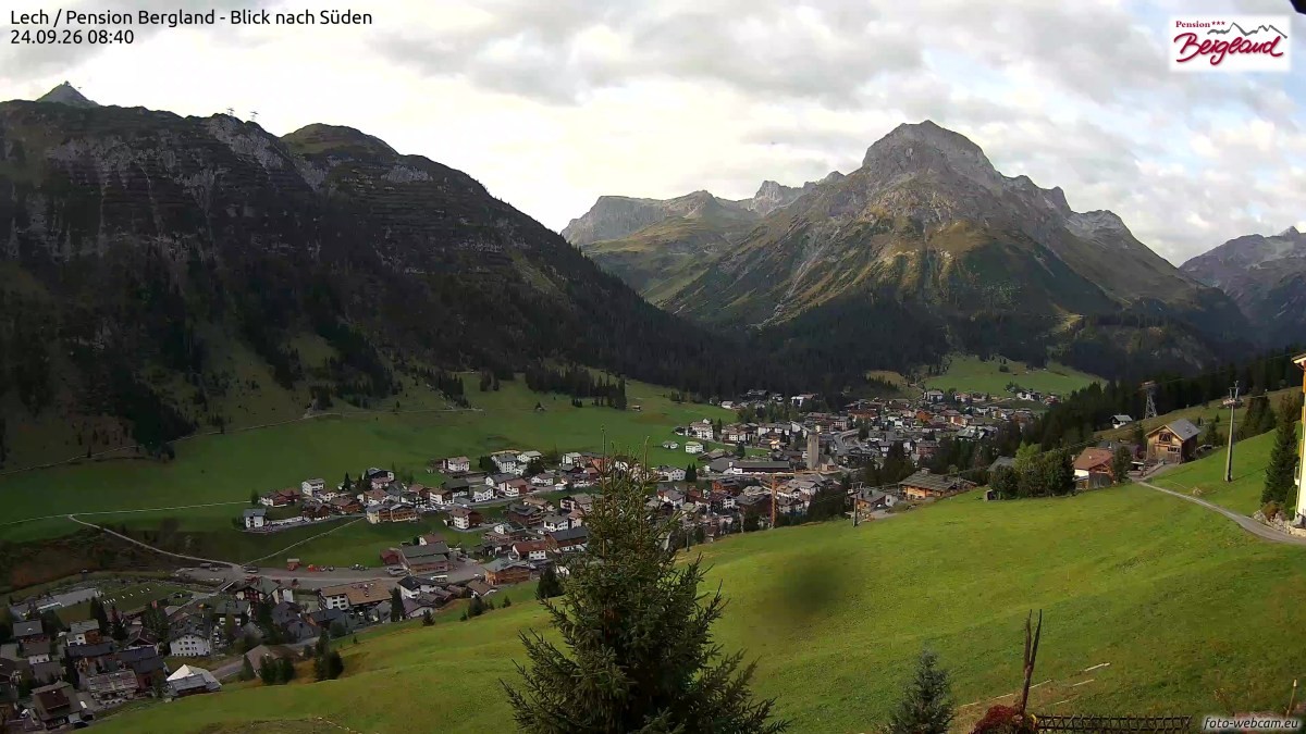 Archived image Webcam Lech am Arlberg - Guesthouse Bergland