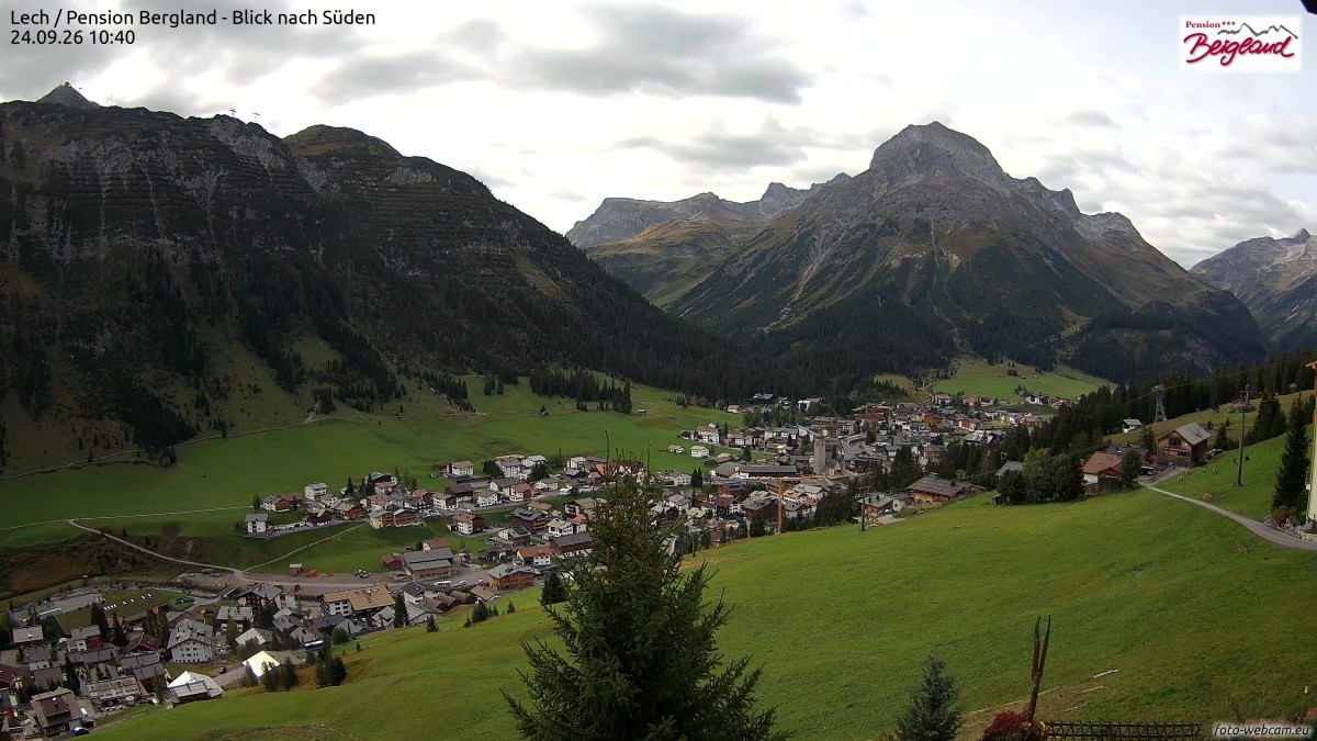 Archived image Webcam Lech am Arlberg - Guesthouse Bergland