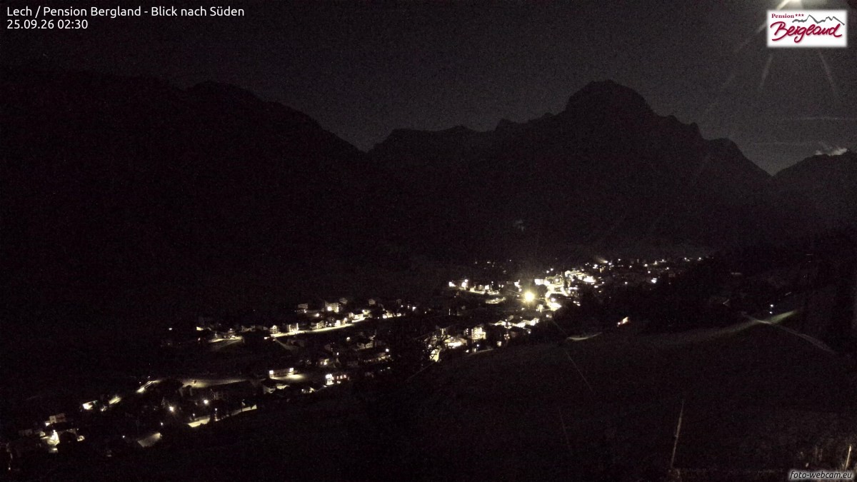 Archiv Foto Webcam Oberlech: Ausblick Pension Bergland