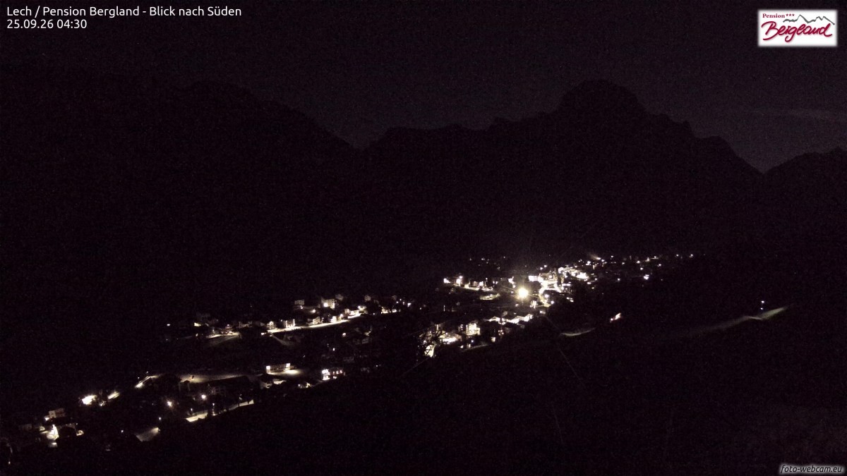 Archiv Foto Webcam Oberlech: Ausblick Pension Bergland