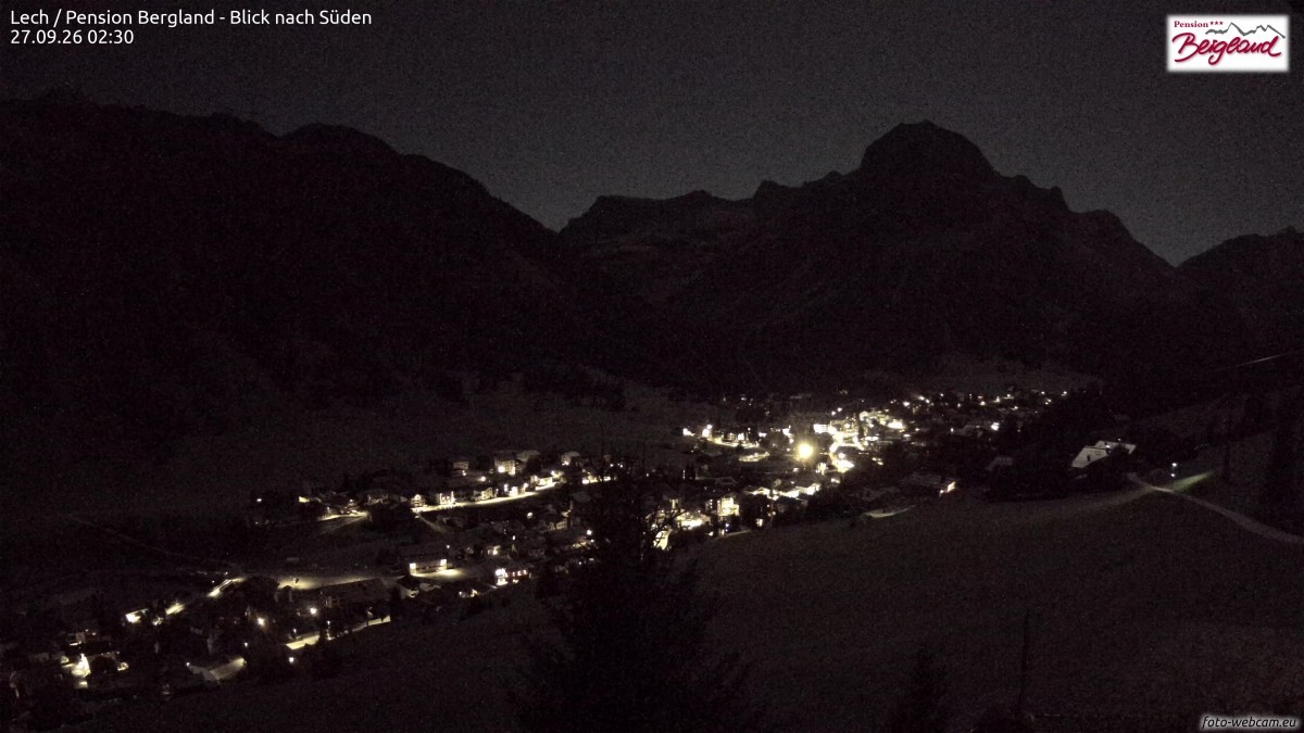 Archiv Foto Webcam Oberlech: Ausblick Pension Bergland