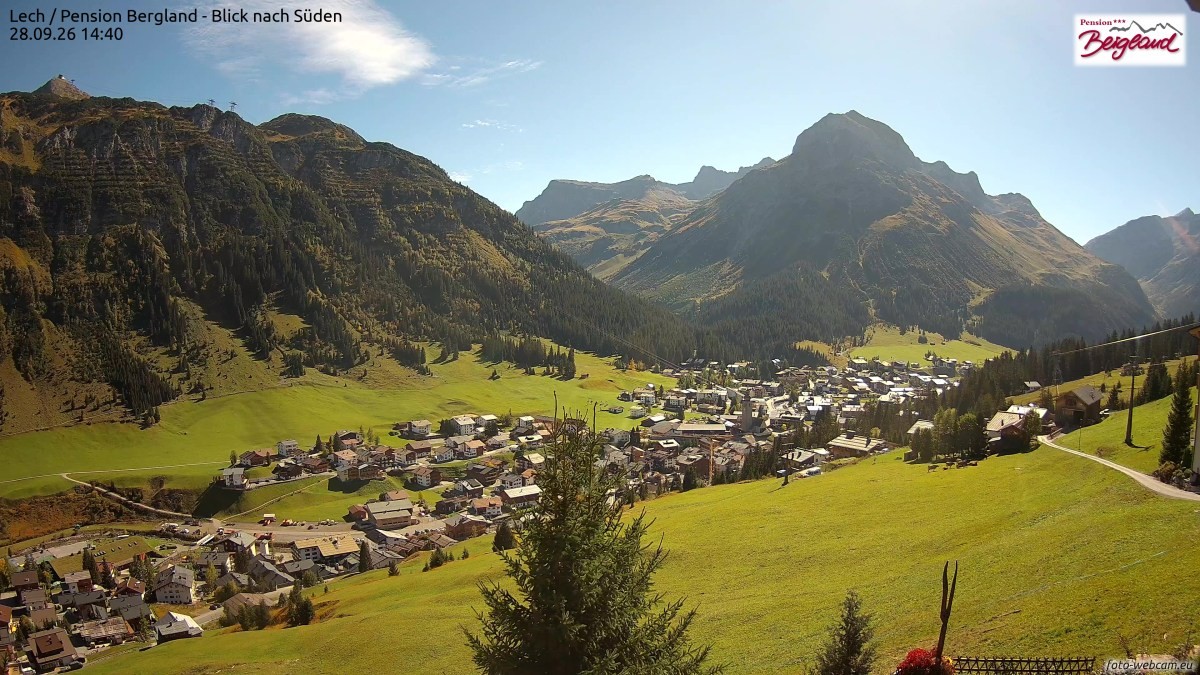 Archived image Webcam Lech am Arlberg - Guesthouse Bergland