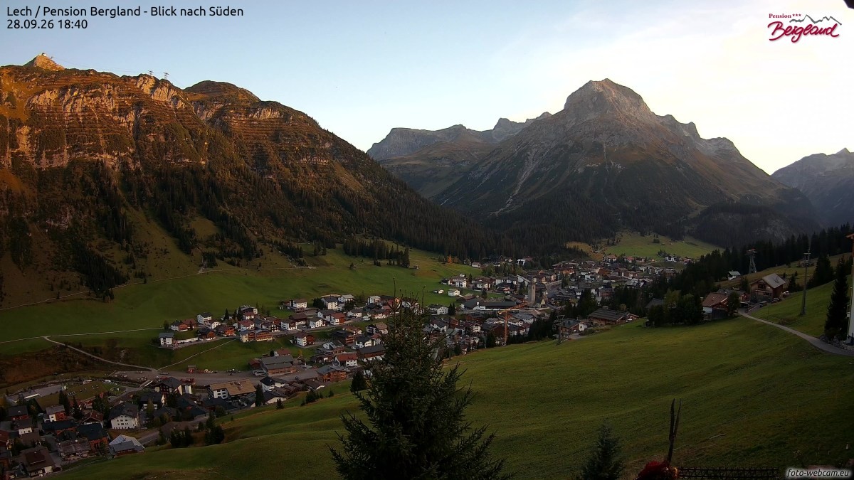 Archived image Webcam Lech am Arlberg - Guesthouse Bergland