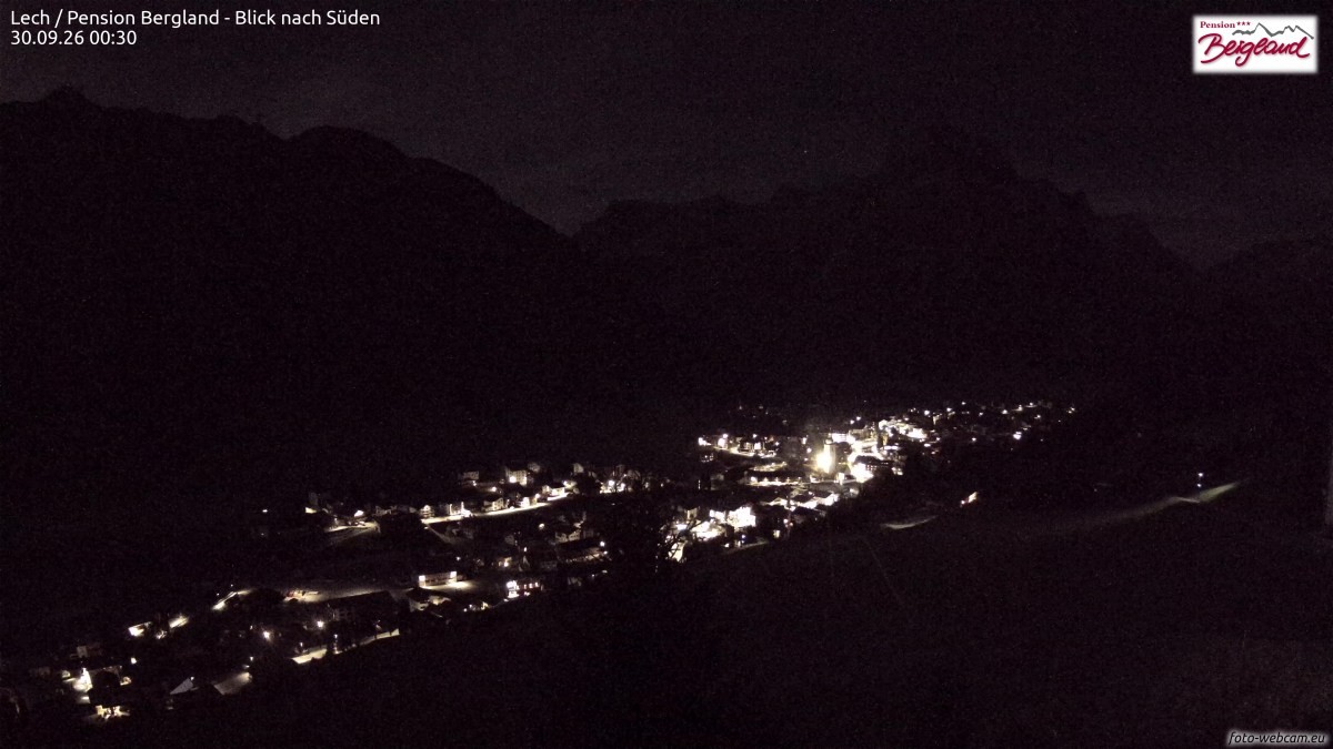 Archiv Foto Webcam Oberlech: Ausblick Pension Bergland