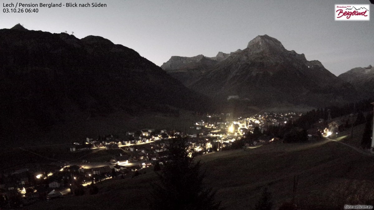 Archiv Foto Webcam Oberlech: Ausblick Pension Bergland