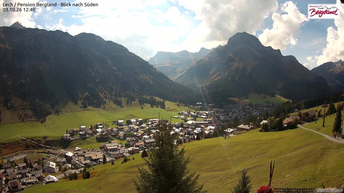 Archived image Webcam Lech am Arlberg - Guesthouse Bergland