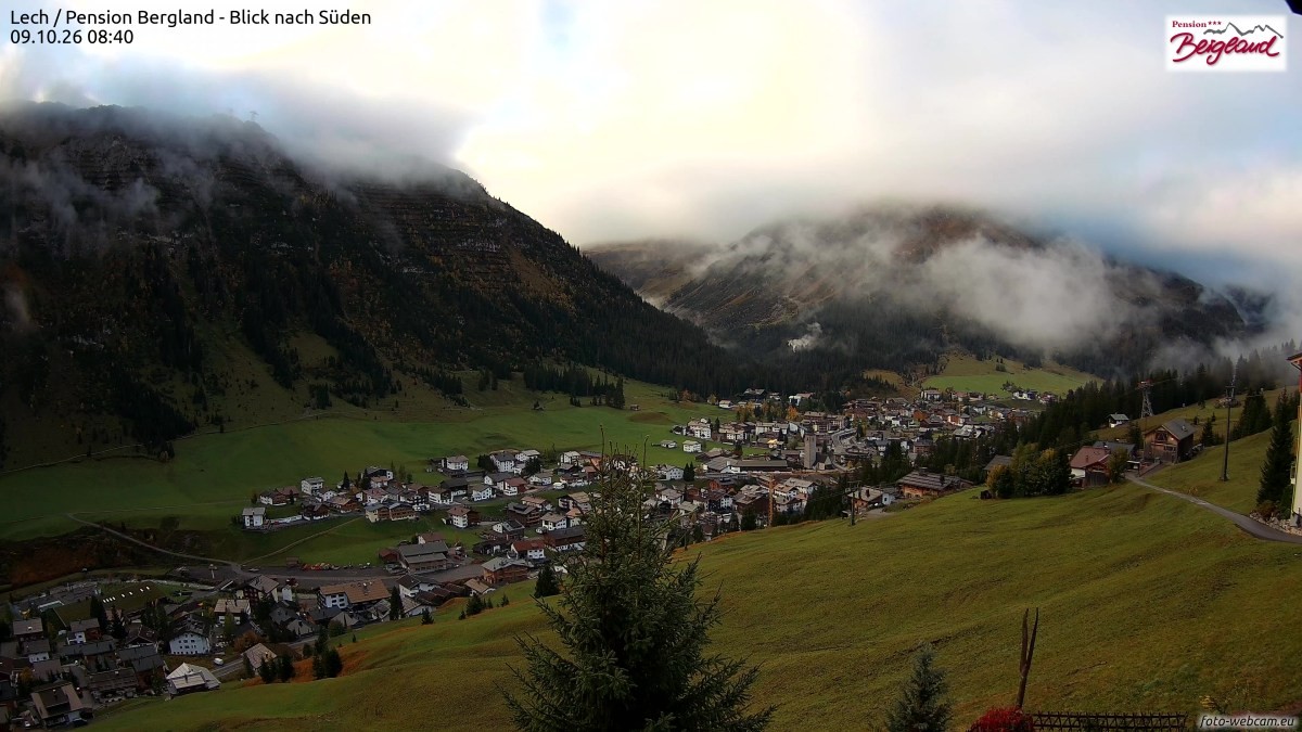 Archiv Foto Webcam Oberlech: Ausblick Pension Bergland