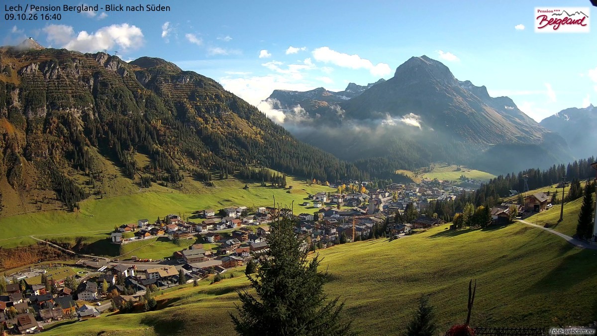 Archiv Foto Webcam Oberlech: Ausblick Pension Bergland