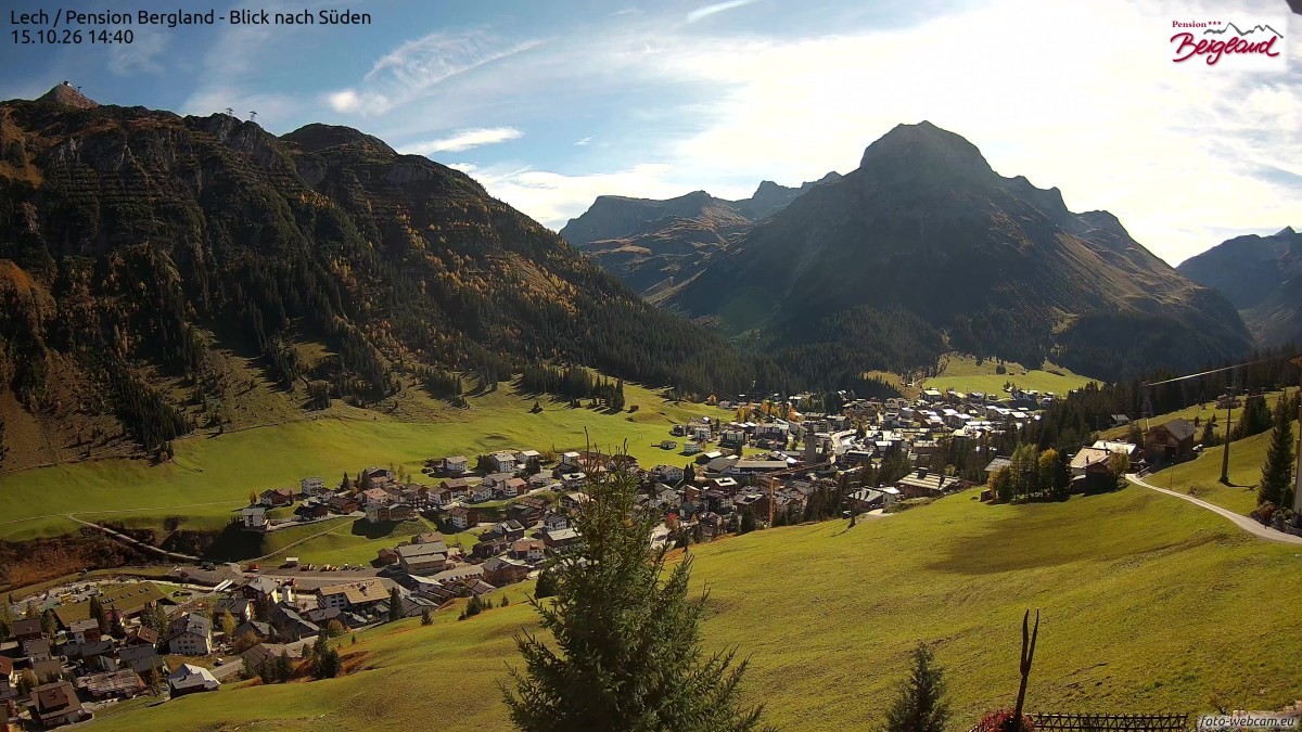 Archiv Foto Webcam Oberlech: Ausblick Pension Bergland