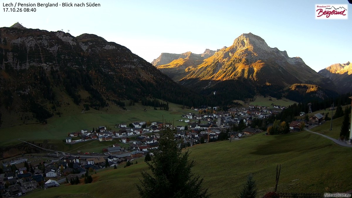 Archiv Foto Webcam Oberlech: Ausblick Pension Bergland
