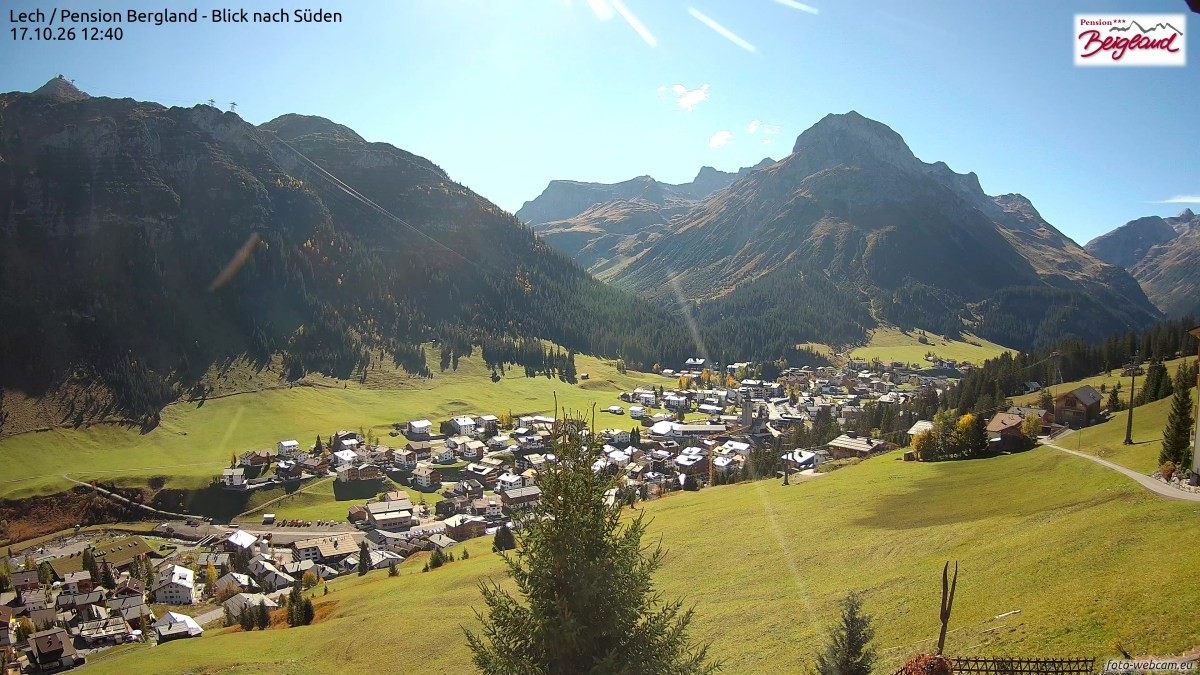 Archiv Foto Webcam Oberlech: Ausblick Pension Bergland