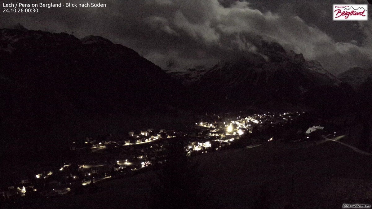 Archiv Foto Webcam Oberlech: Ausblick Pension Bergland