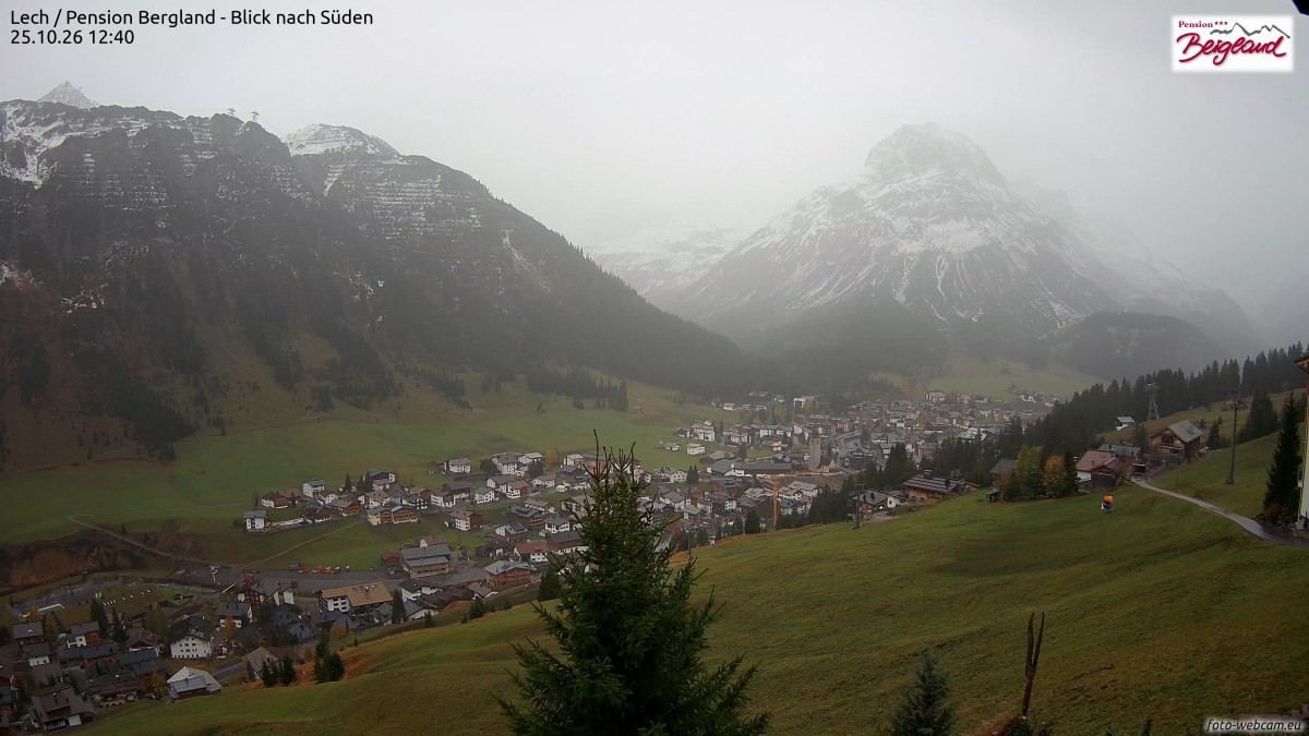 Archived image Webcam Lech am Arlberg - Guesthouse Bergland