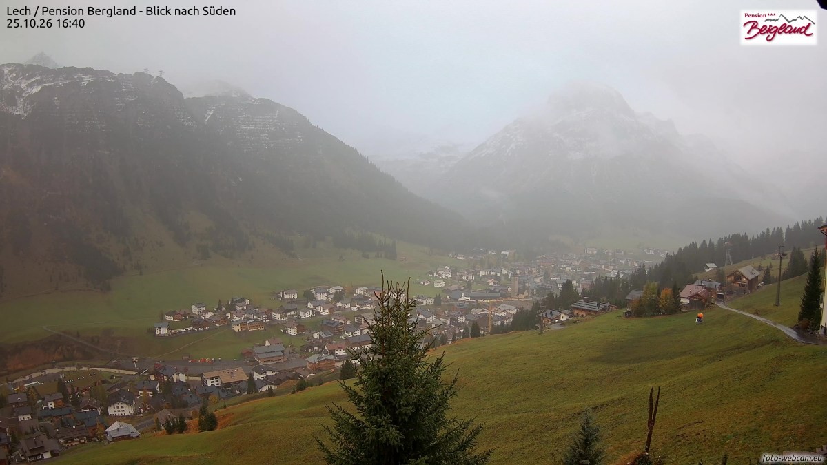 Archived image Webcam Lech am Arlberg - Guesthouse Bergland