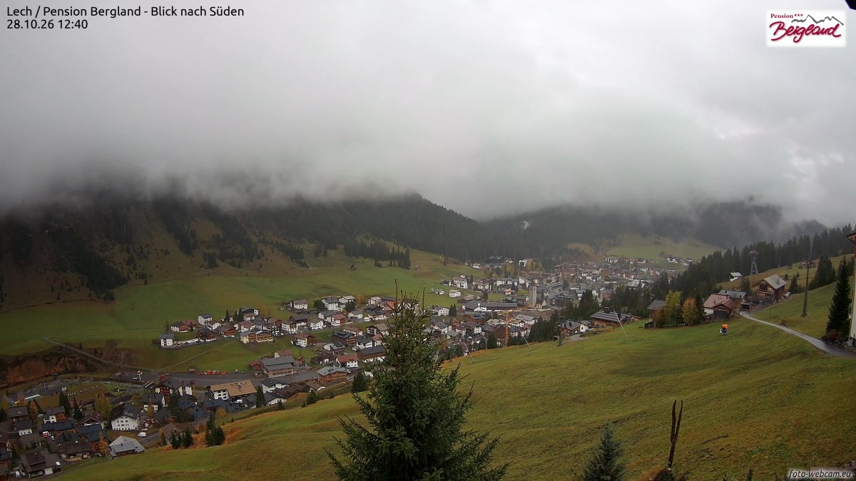Archiv Foto Webcam Oberlech: Ausblick Pension Bergland