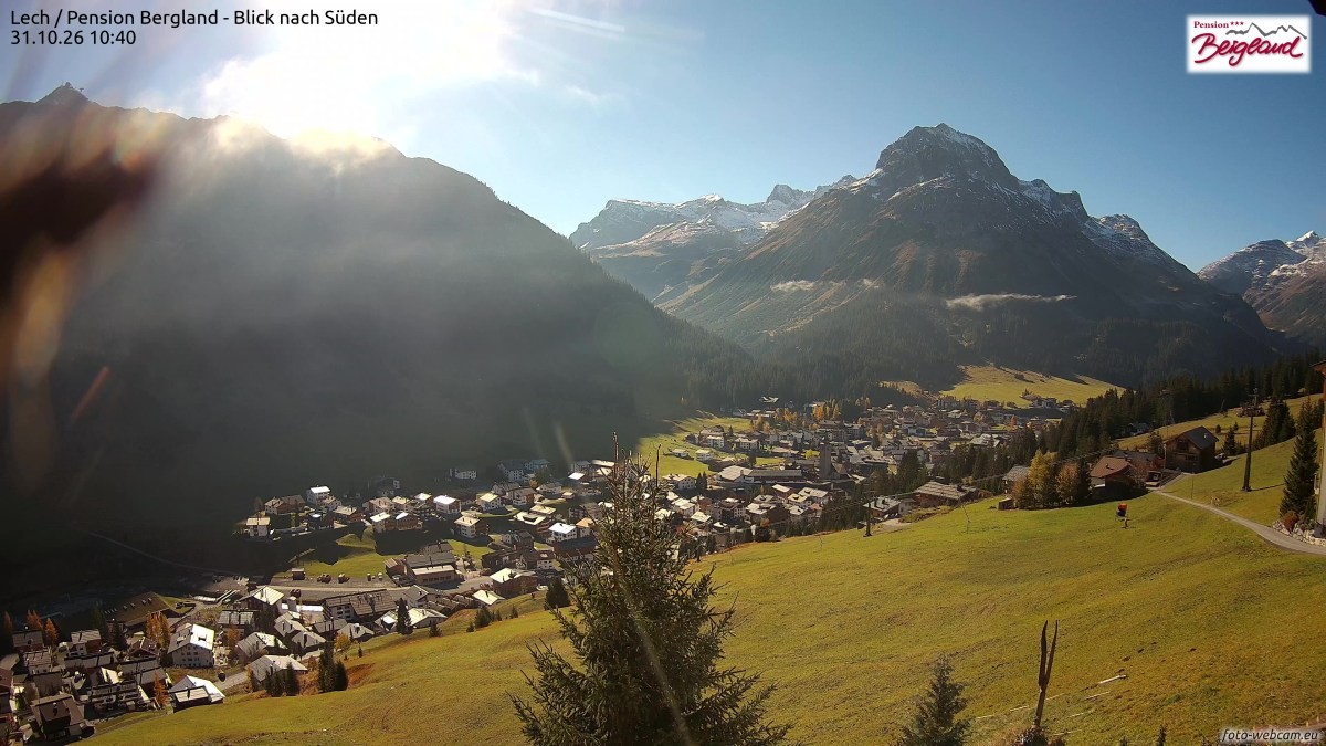 Archiv Foto Webcam Oberlech: Ausblick Pension Bergland