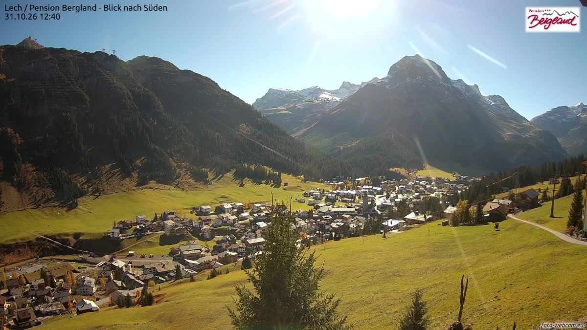 Archiv Foto Webcam Oberlech: Ausblick Pension Bergland