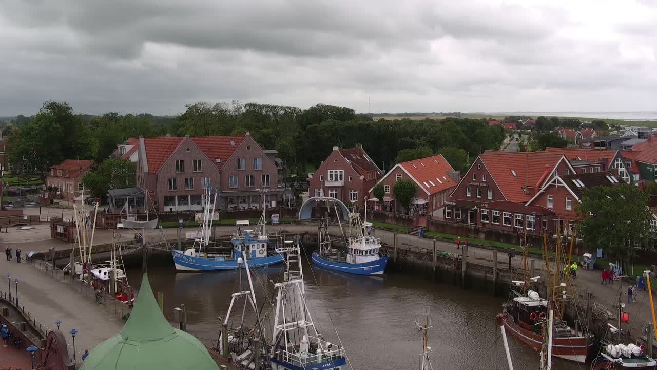 Archived image Webcam Neuharlingersiel: On the Wadden Sea