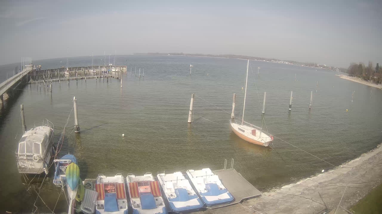 Archived image Webcam Nonnenhorn on Lake Constance