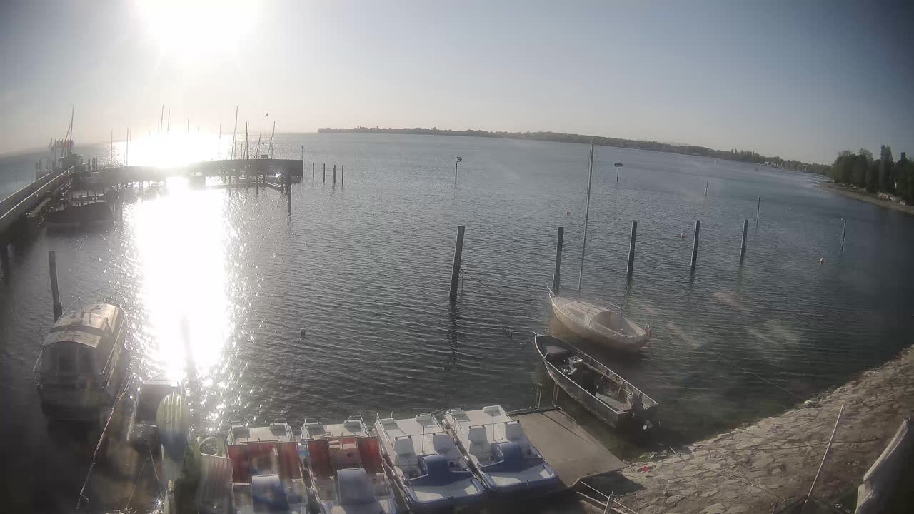 Archived image Webcam Nonnenhorn on Lake Constance