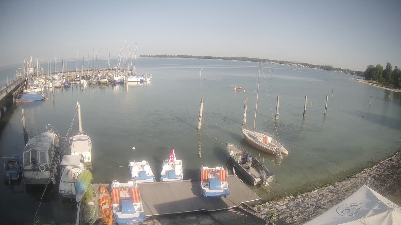 Archived image Webcam Nonnenhorn on Lake Constance