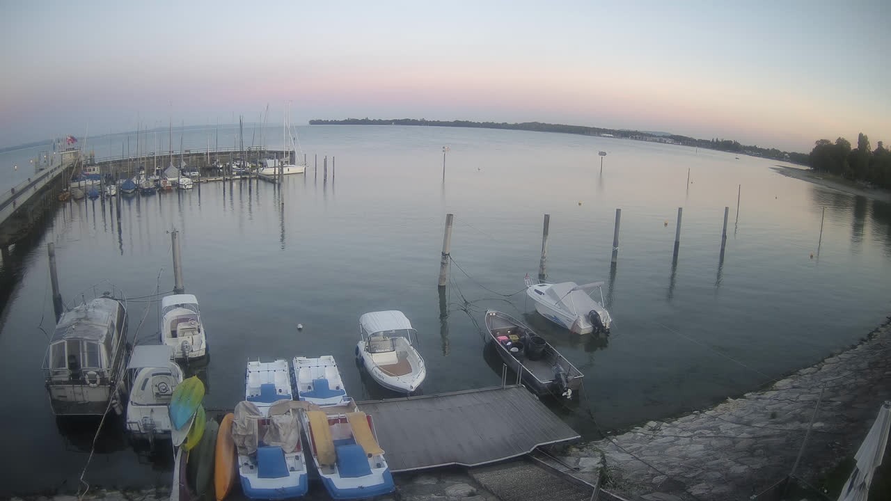 Archived image Webcam Nonnenhorn on Lake Constance