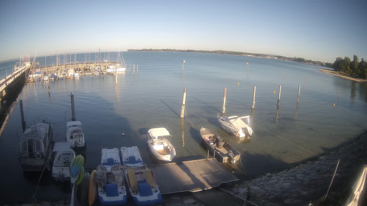 Archived image Webcam Nonnenhorn on Lake Constance