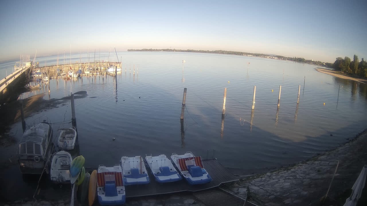 Archived image Webcam Nonnenhorn on Lake Constance