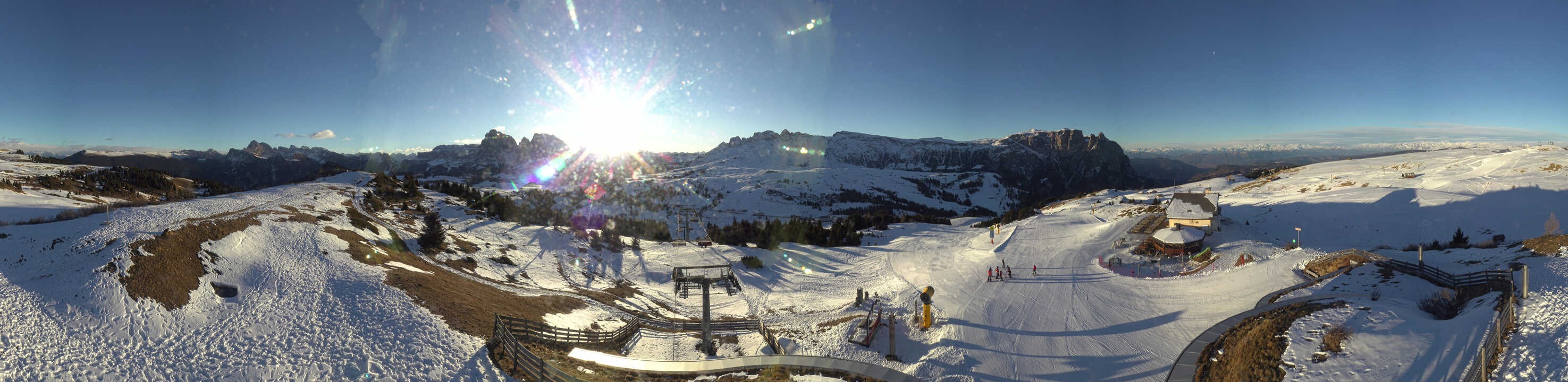 Archived image Webcam Alpe di Siusi: View from the Puflatsch Mountain Station