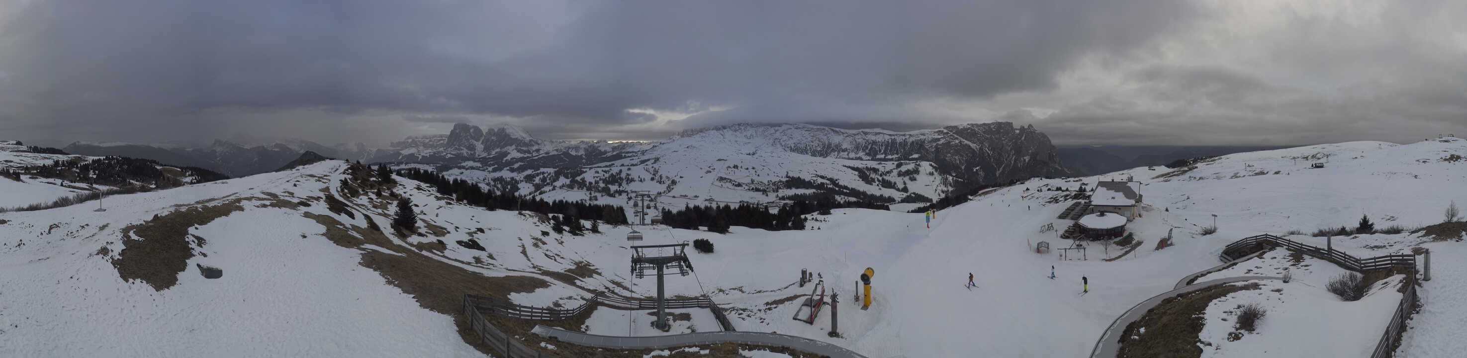 Archiv Foto Webcam Panorama der Seiser Alm von der Puflatsch Bergstation