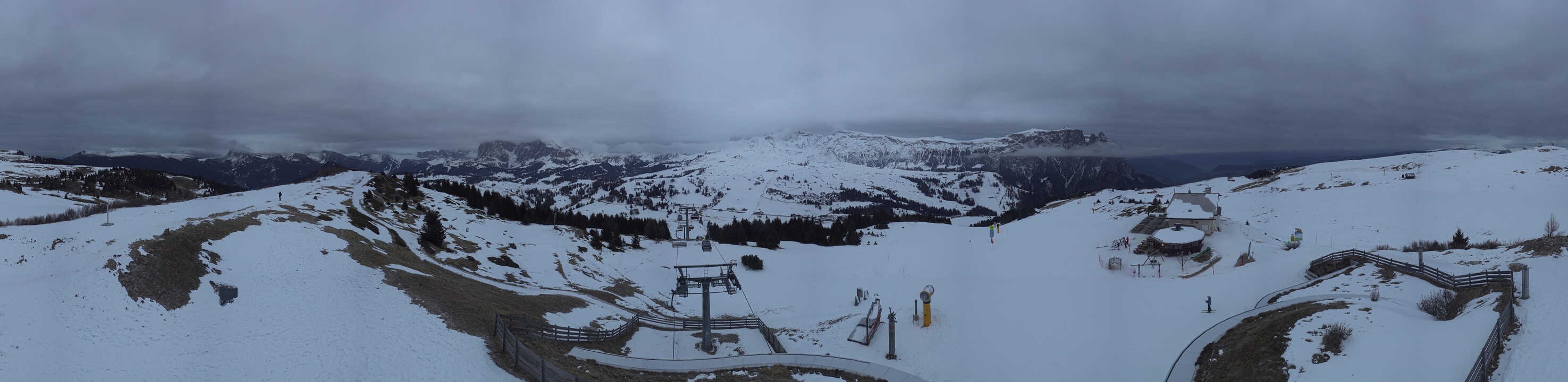 Archiv Foto Webcam Panorama der Seiser Alm von der Puflatsch Bergstation