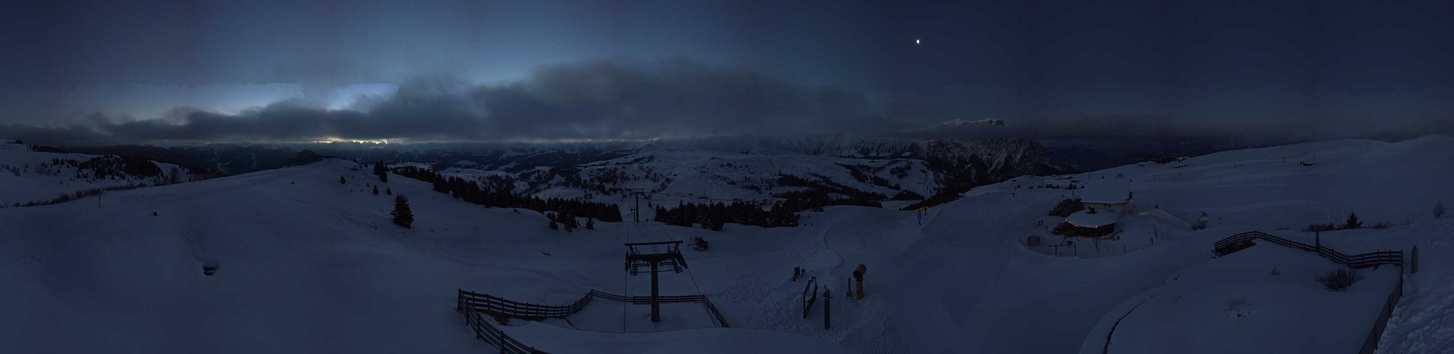 Archiv Foto Webcam Panorama der Seiser Alm von der Puflatsch Bergstation