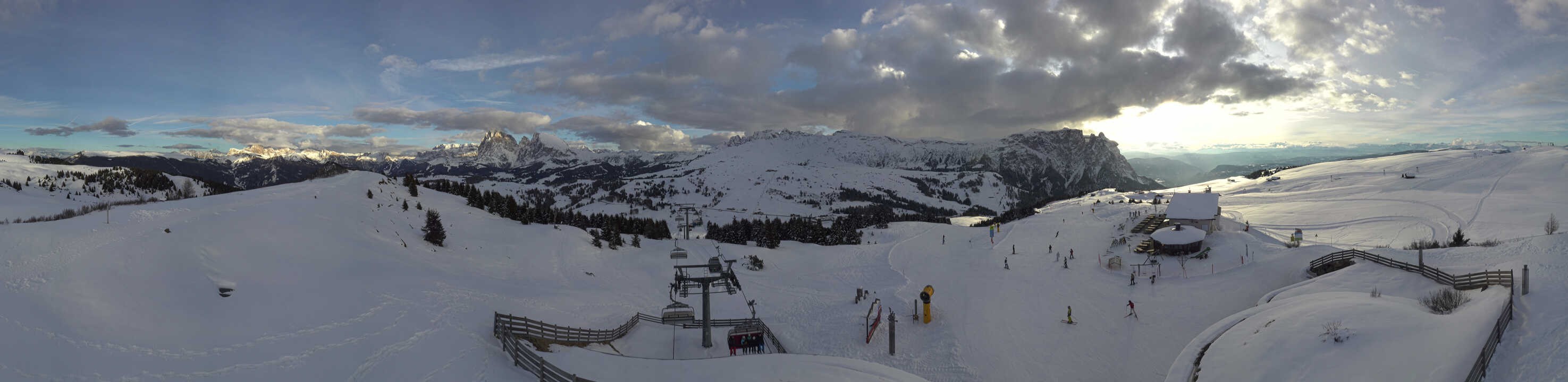 Archiv Foto Webcam Panorama der Seiser Alm von der Puflatsch Bergstation