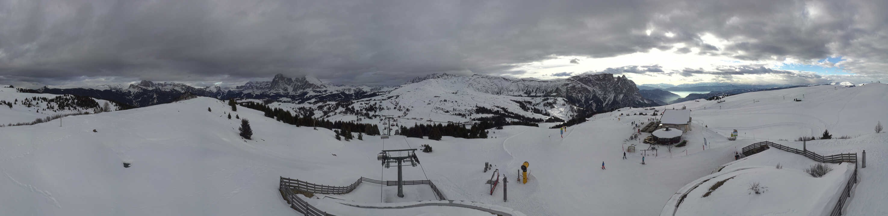 Archiv Foto Webcam Panorama der Seiser Alm von der Puflatsch Bergstation