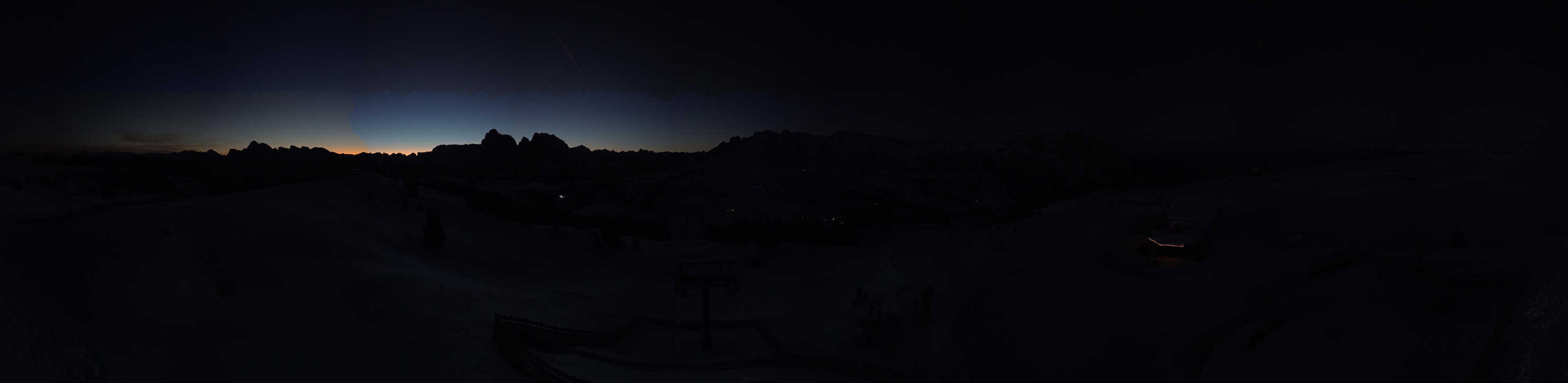 Archiv Foto Webcam Panorama der Seiser Alm von der Puflatsch Bergstation