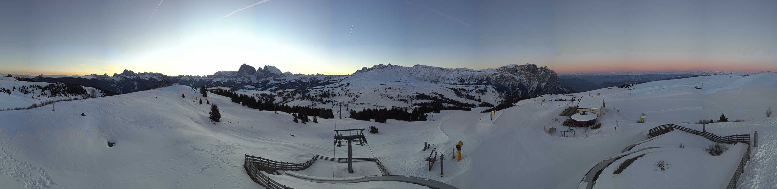 Archiv Foto Webcam Panorama der Seiser Alm von der Puflatsch Bergstation