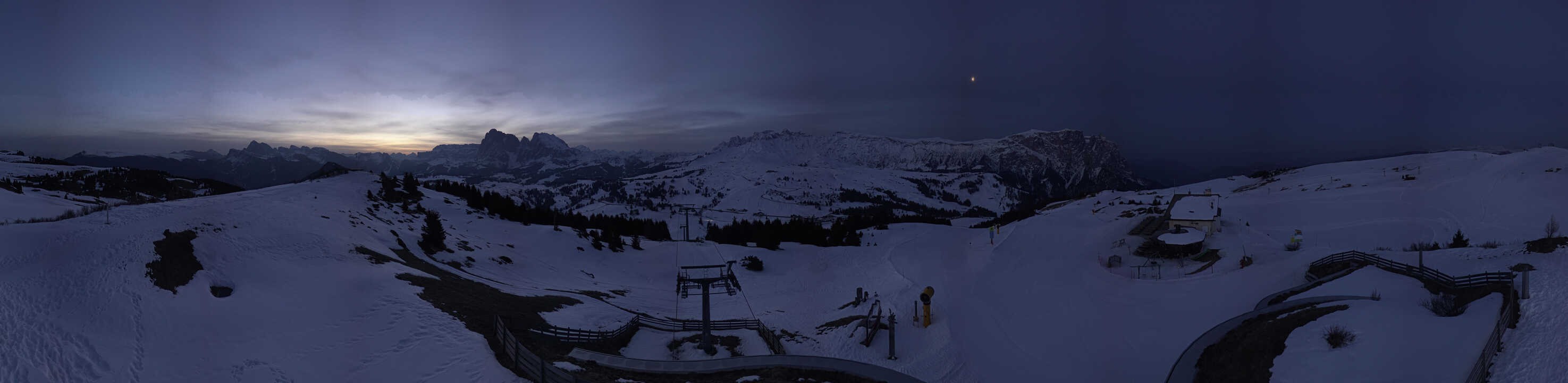 Archiv Foto Webcam Panorama der Seiser Alm von der Puflatsch Bergstation