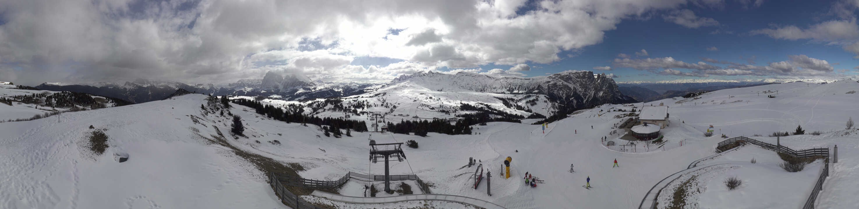 Archiv Foto Webcam Panorama der Seiser Alm von der Puflatsch Bergstation