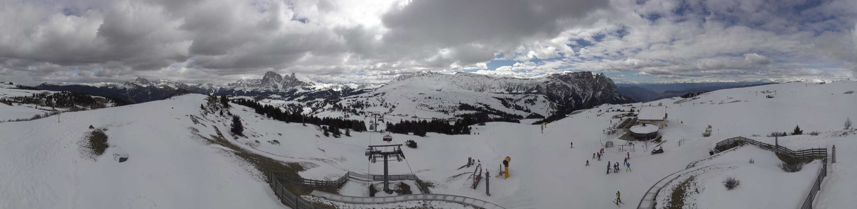 Archiv Foto Webcam Panorama der Seiser Alm von der Puflatsch Bergstation