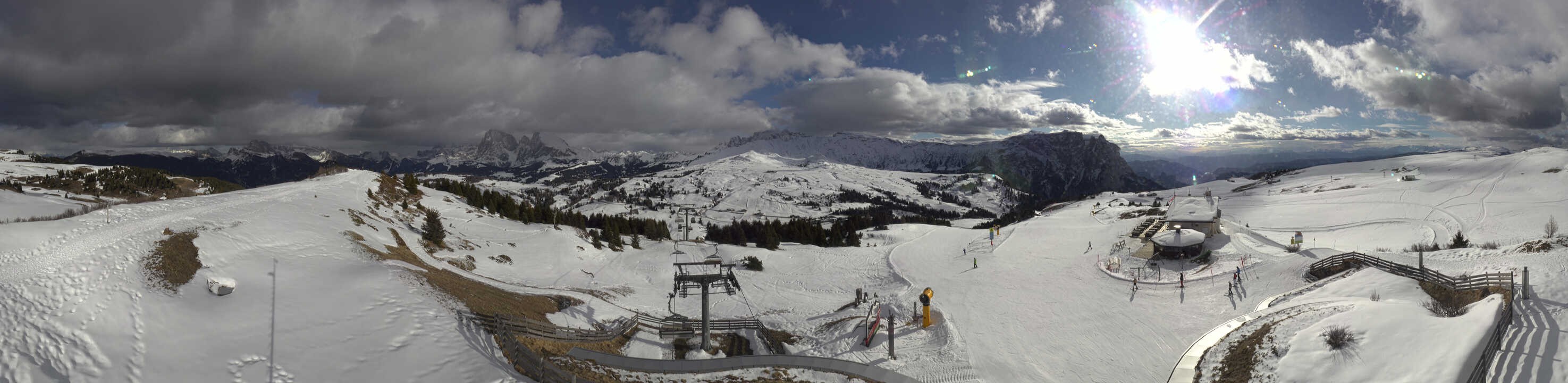 Archiv Foto Webcam Panorama der Seiser Alm von der Puflatsch Bergstation