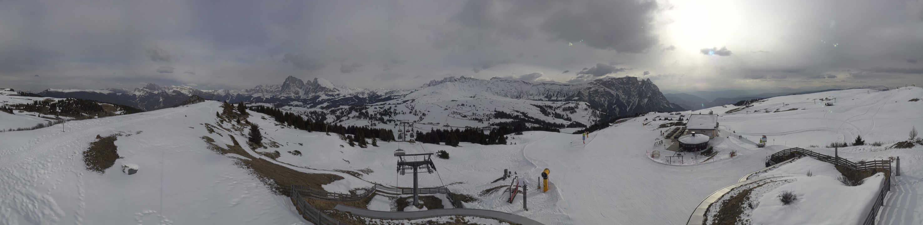 Archiv Foto Webcam Panorama der Seiser Alm von der Puflatsch Bergstation