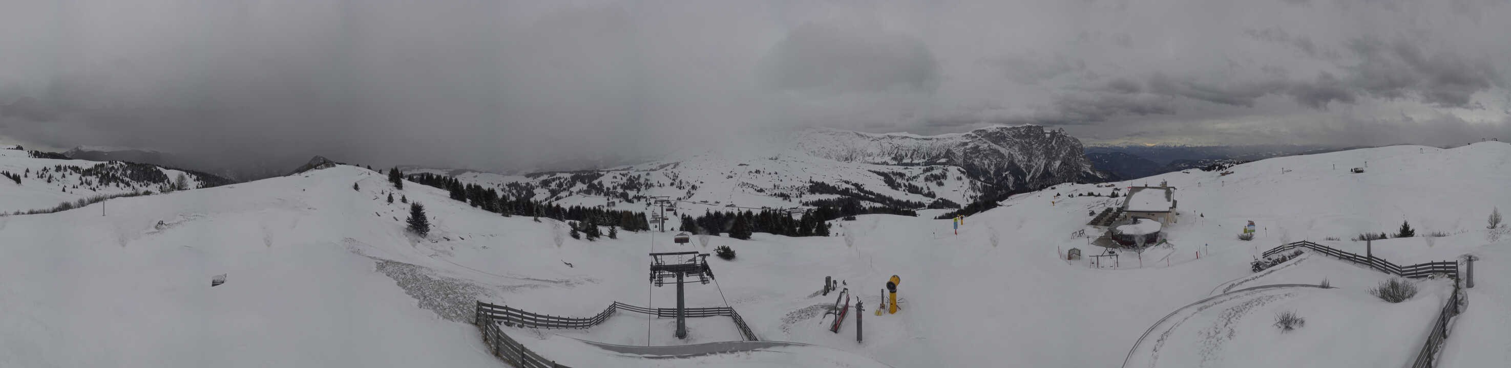 Archiv Foto Webcam Panorama der Seiser Alm von der Puflatsch Bergstation