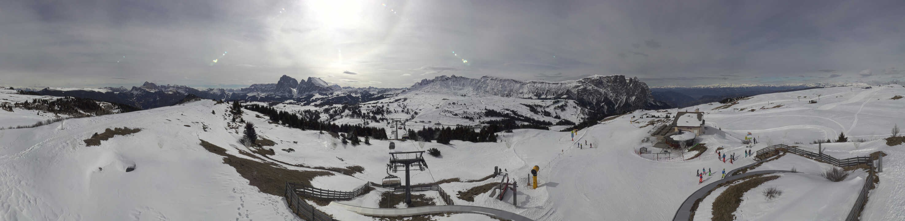 Archived image Webcam Alpe di Siusi: View from the Puflatsch Mountain Station