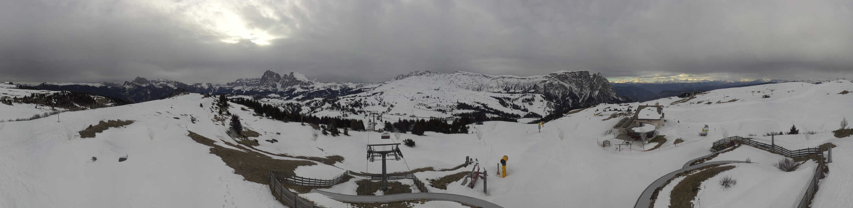 Archiv Foto Webcam Panorama der Seiser Alm von der Puflatsch Bergstation