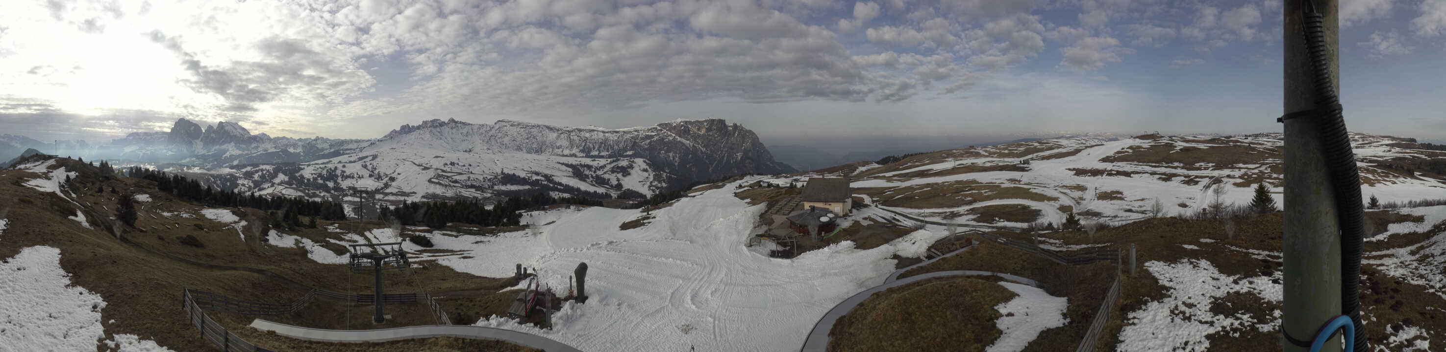 Archived image Webcam Alpe di Siusi: View from the Puflatsch Mountain Station