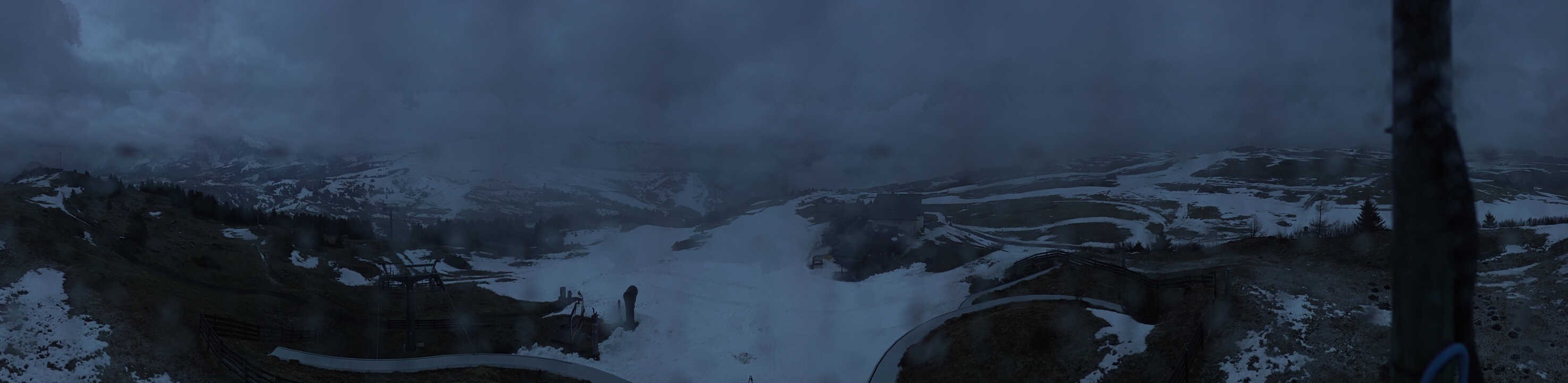 Archived image Webcam Alpe di Siusi: View from the Puflatsch Mountain Station
