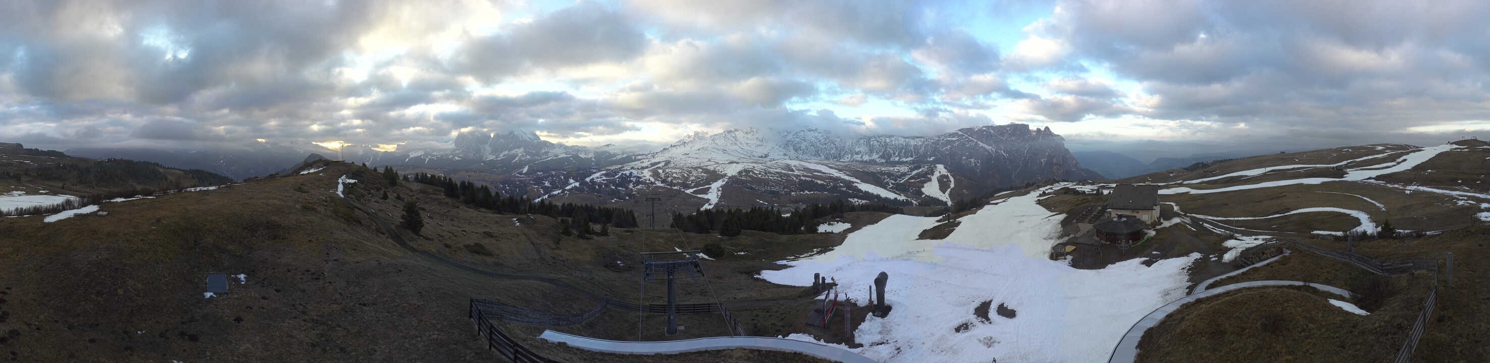Archiv Foto Webcam Panorama der Seiser Alm von der Puflatsch Bergstation