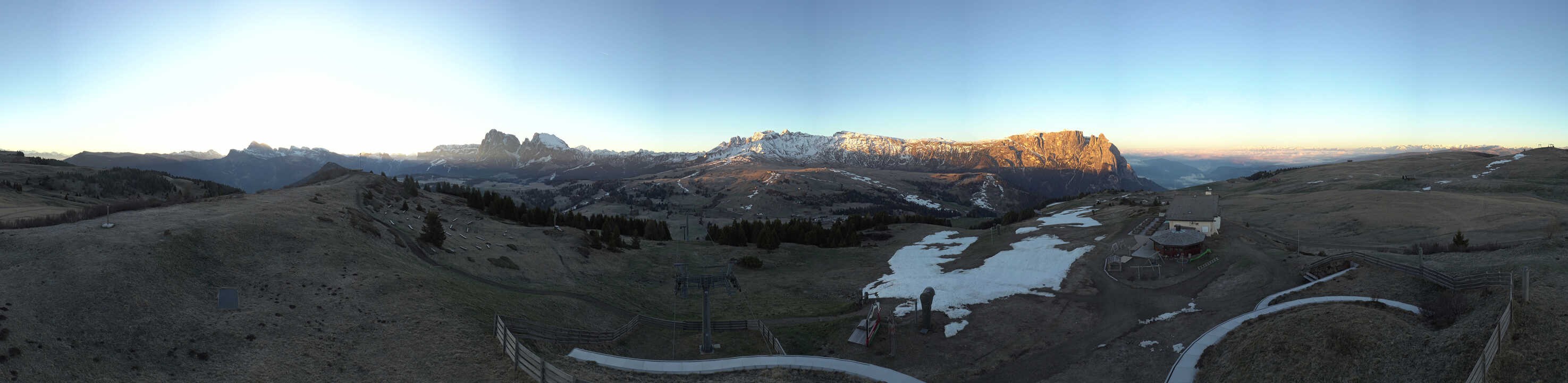 Archiv Foto Webcam Panorama der Seiser Alm von der Puflatsch Bergstation