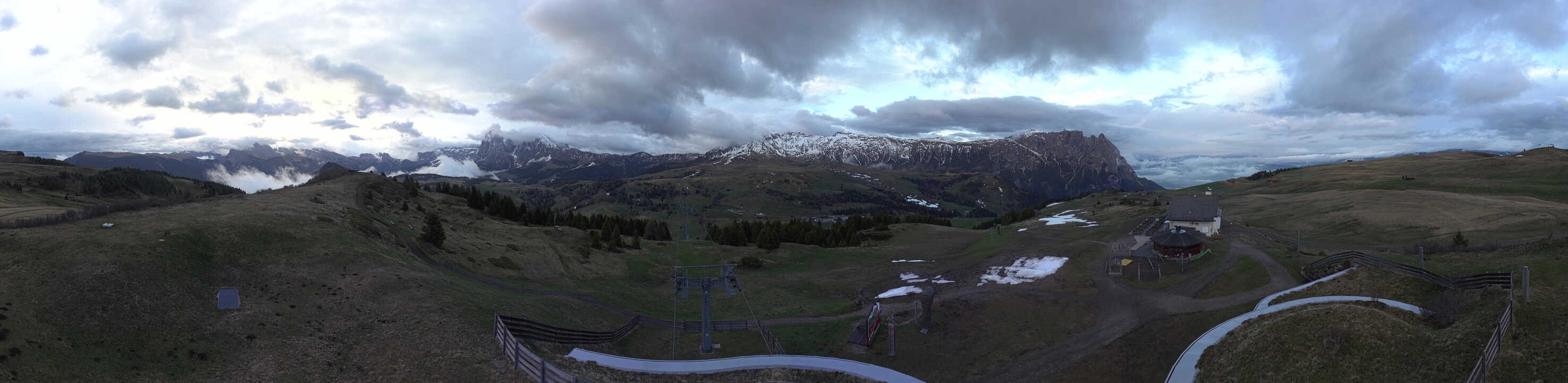 Archiv Foto Webcam Panorama der Seiser Alm von der Puflatsch Bergstation